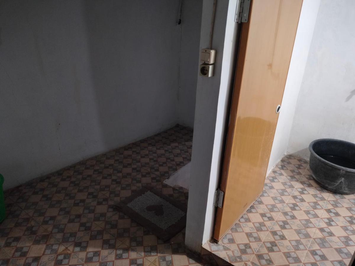 Olivia Homestay Parapat Exterior photo